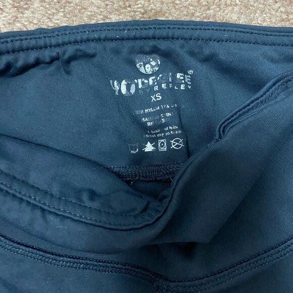 90 Degree By Reflex Eclipse Capri Leggings - Picture 4 of 4